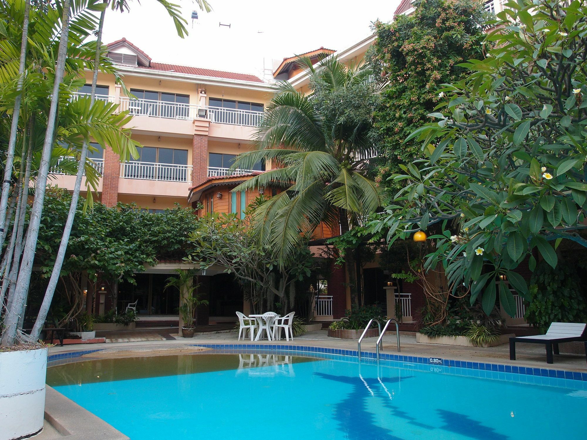 Blue Garden Resort Pattaya Pantai Jomtien Luaran gambar