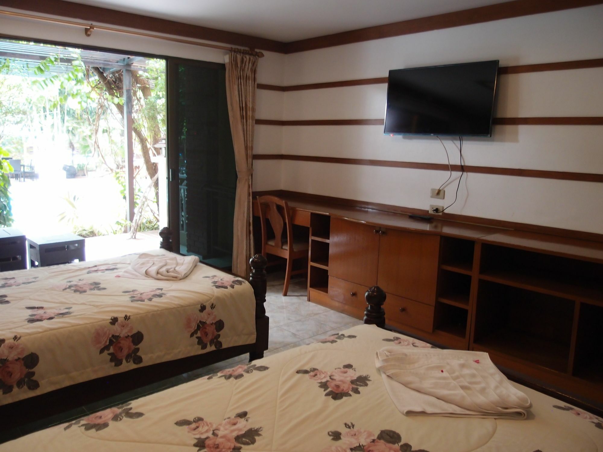 Blue Garden Resort Pattaya Pantai Jomtien Luaran gambar